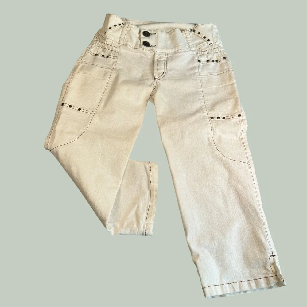Colombian White Denim Skinny Capri Pants Western Studded Brown Stitch Size 12